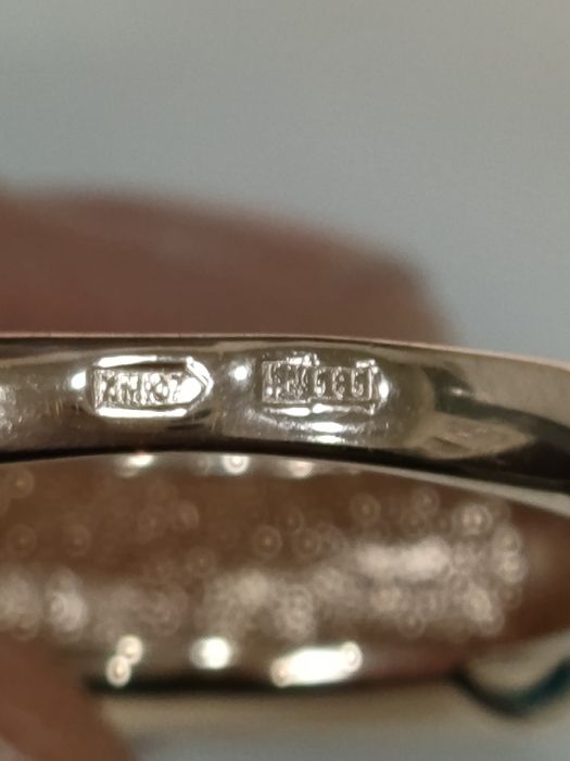 Золота каблучка 17.5 розмір