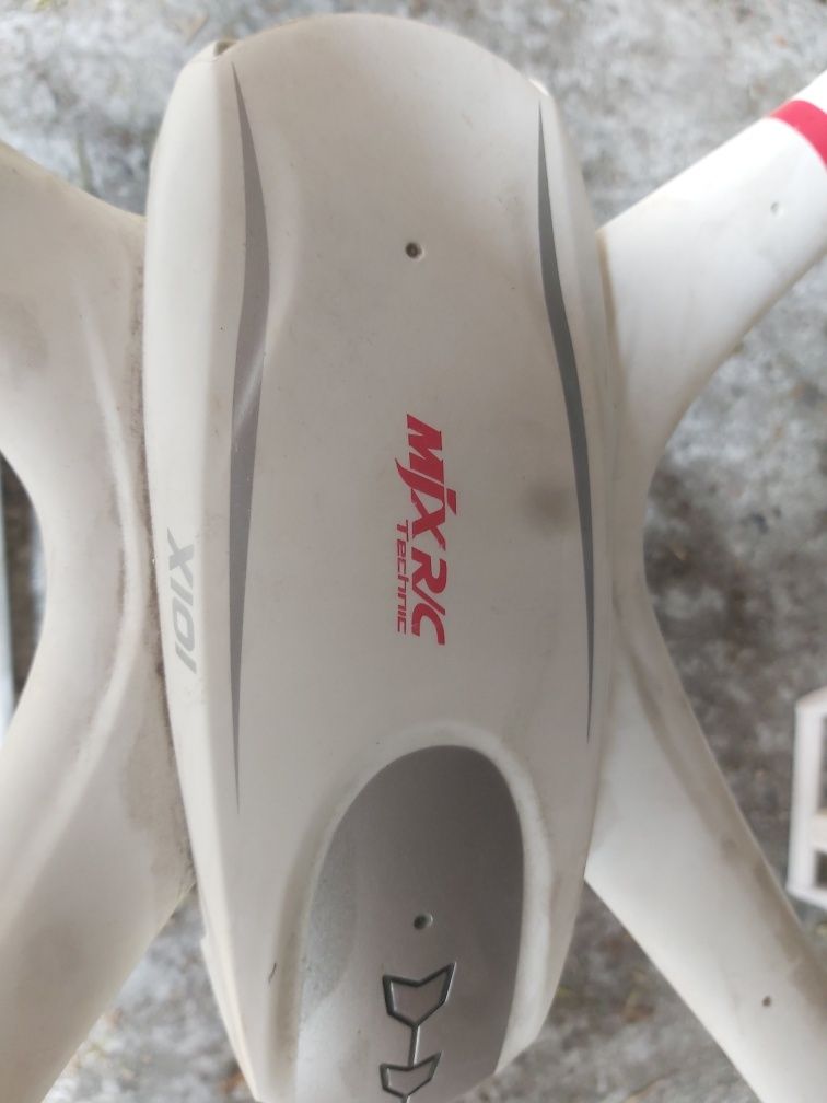 Dron MjX R/C dron..