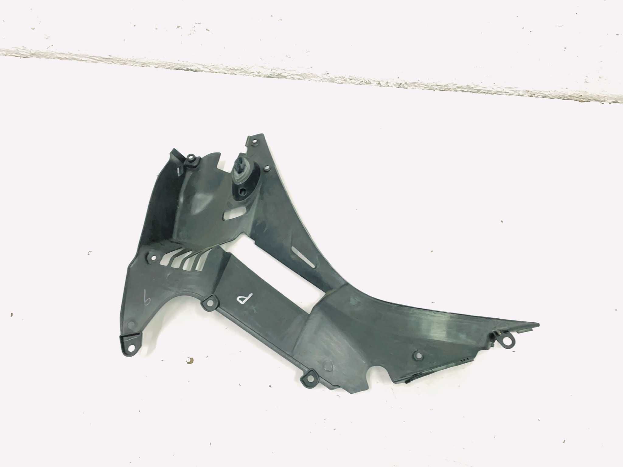 Honda Cbr 500 13do15r Wypełnienie owiewki prawej bocznej części