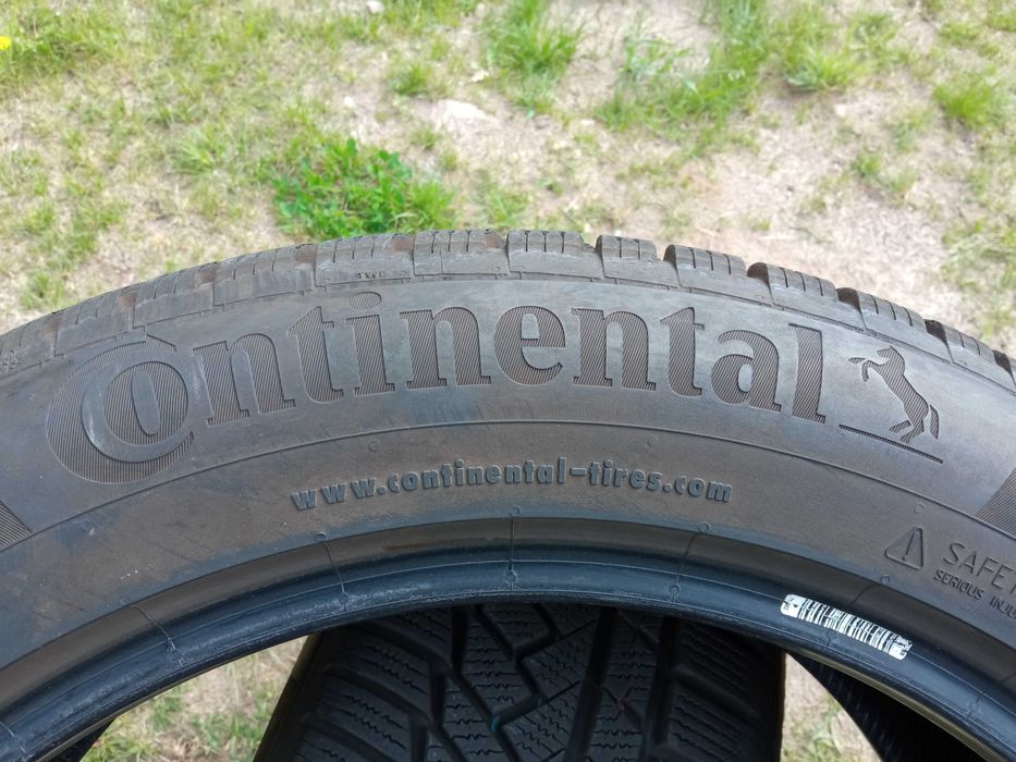 Opony zimowe Continental 235/55R19 105H cena za parę!!!