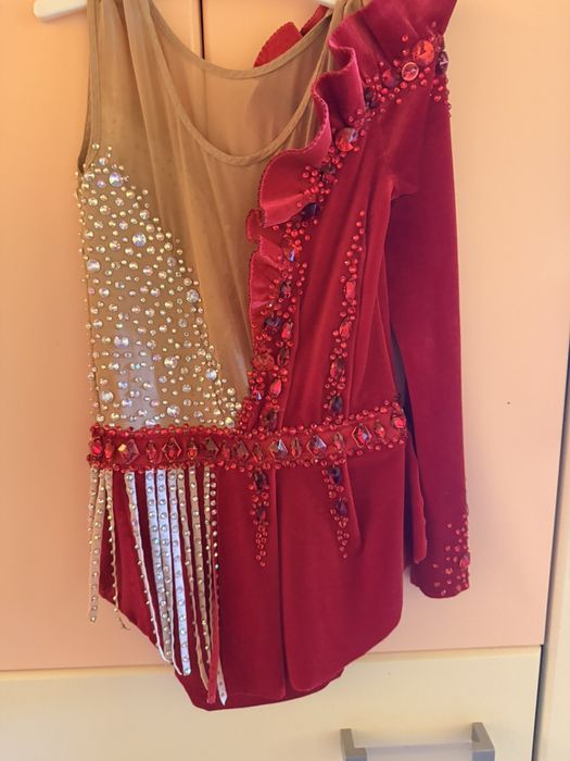 Купальник для художньої гімнастики