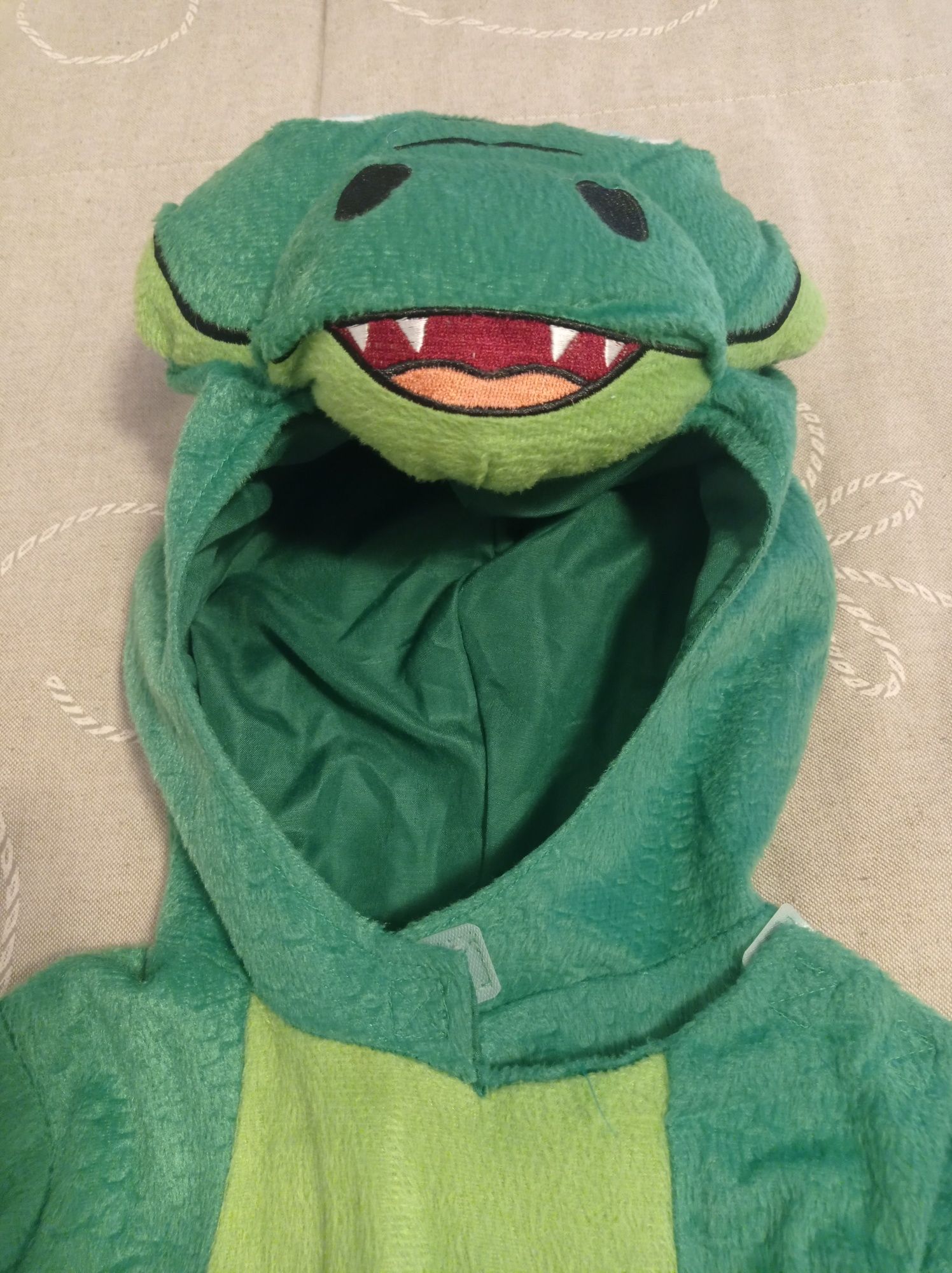 Disfarce / fantasia de crocodilo Tam. 3-4 anos