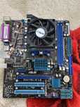 Материнська плата Asus