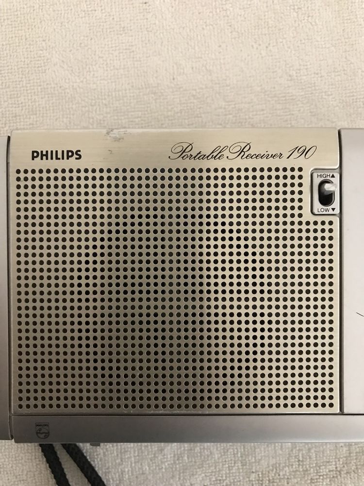 Радиоприемник PHILIPS Portable Receiver 190.