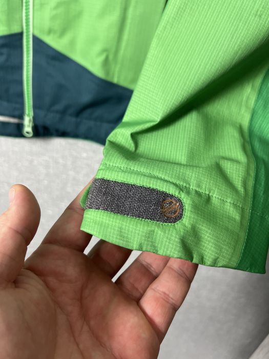 (Розмір S-M) Жіноча мембранна куртка BlackYak Extreme Peak Gore Tex