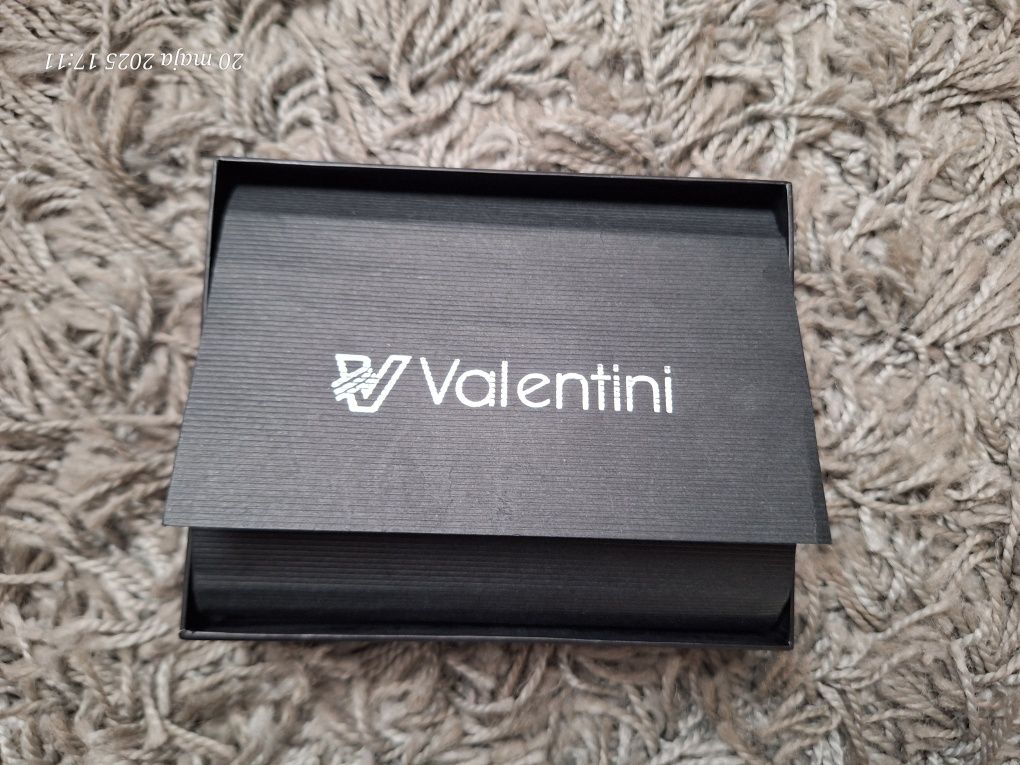 Nowy portfel  skórzany Valentini 154-267 black