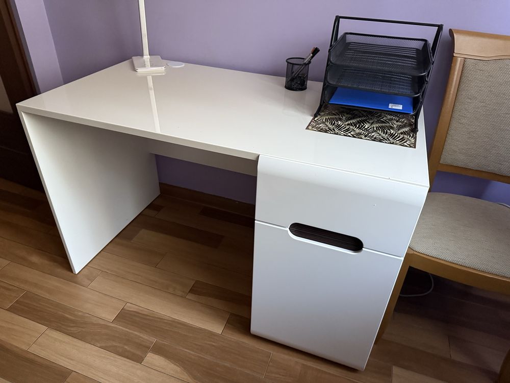 Eleganckie biurko BRW w kolorze bialym - stan idealny!