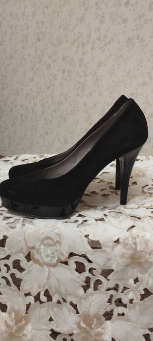 Туфлі жіночі замшеві