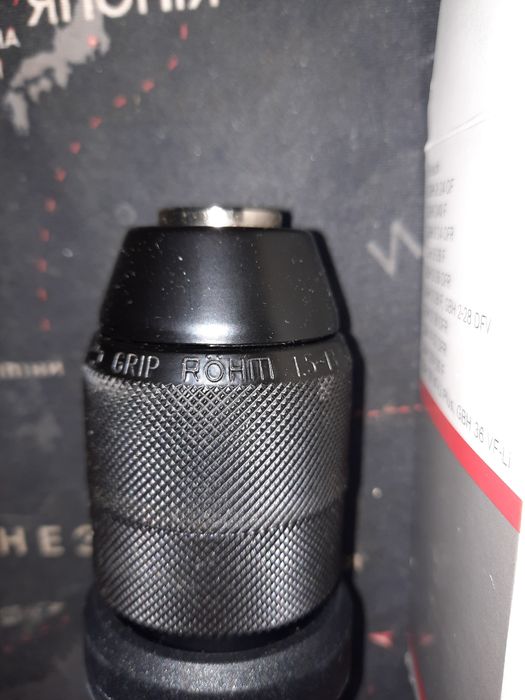 Патрон для перфоратора, (Бош Bosch або його аналогів),як у дрелі.