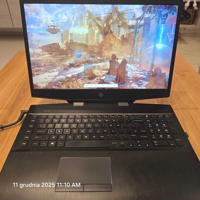 Laptop HP Omen 17 - i5-9300H z GTX 1660Ti