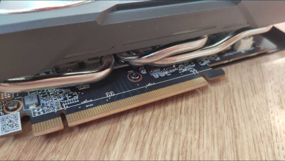 Відеокарта AMD Radeon RX 6600 XT 8GB GDDR6 Hellhound