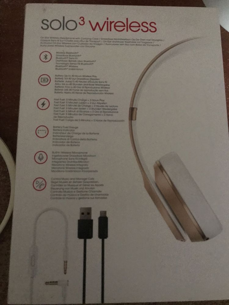 Beats Solo 3 wireless Gold