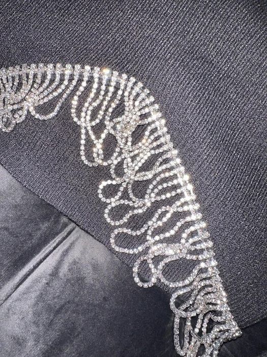Crop top prążkowany zara biżuteryjne zdobienie