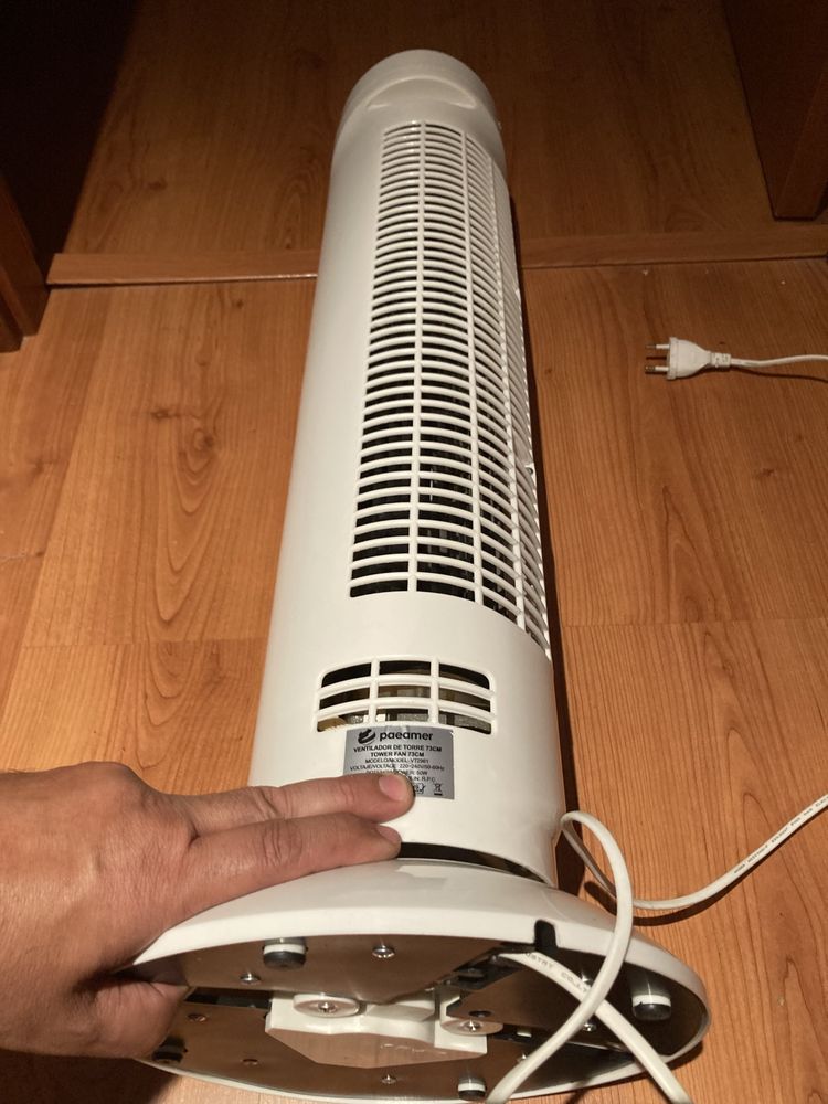 Ventilador vertical com 4 velocidades