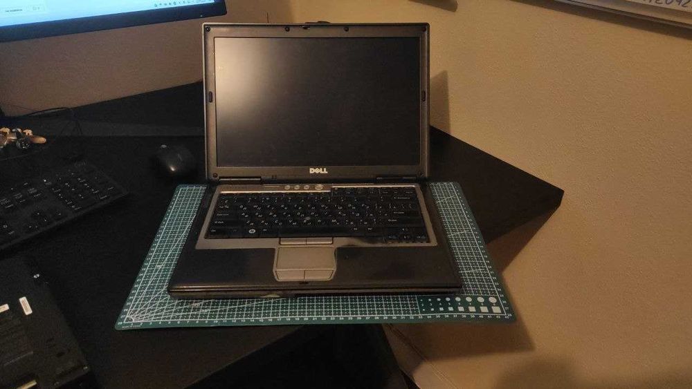 Portátil Dell D630 para peças (funciona)