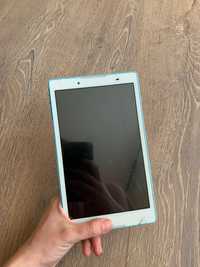 Планшет Lenovo Tab 3 850F