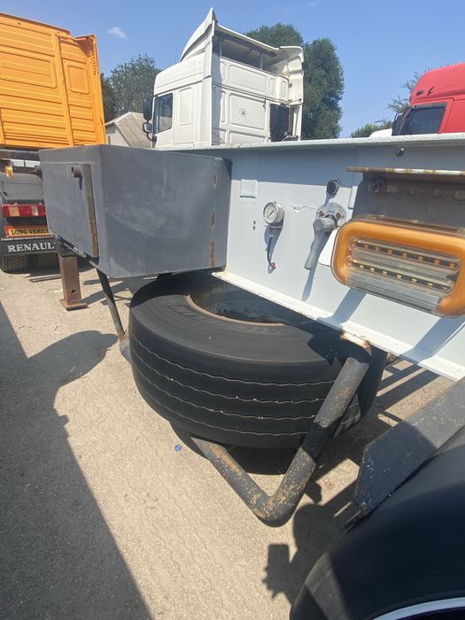 Продам прицеп контейнеровоз Treiler (трейлер)