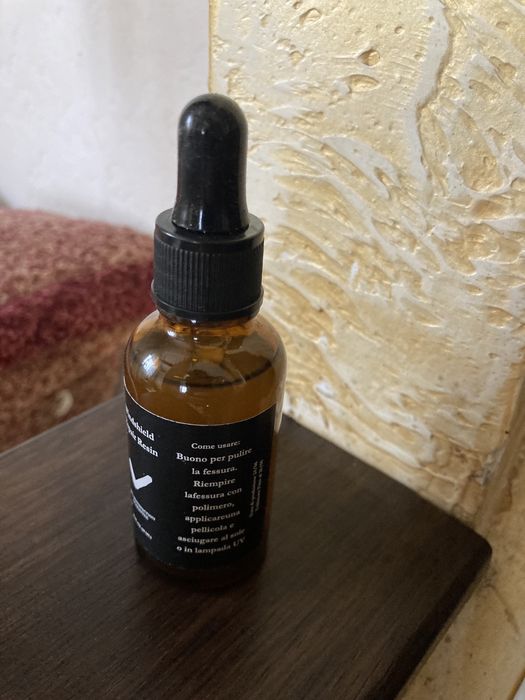 Клей для тріщин скла