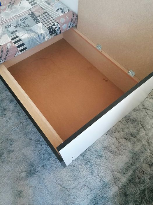Bardzo zadbane i funkcjonalne łóżeczko dla dziecka