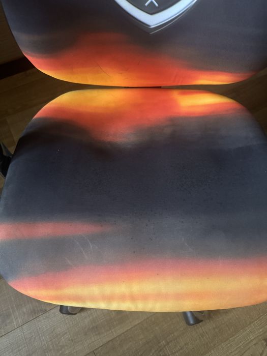 Стілець на колесах в стилі Шахтер