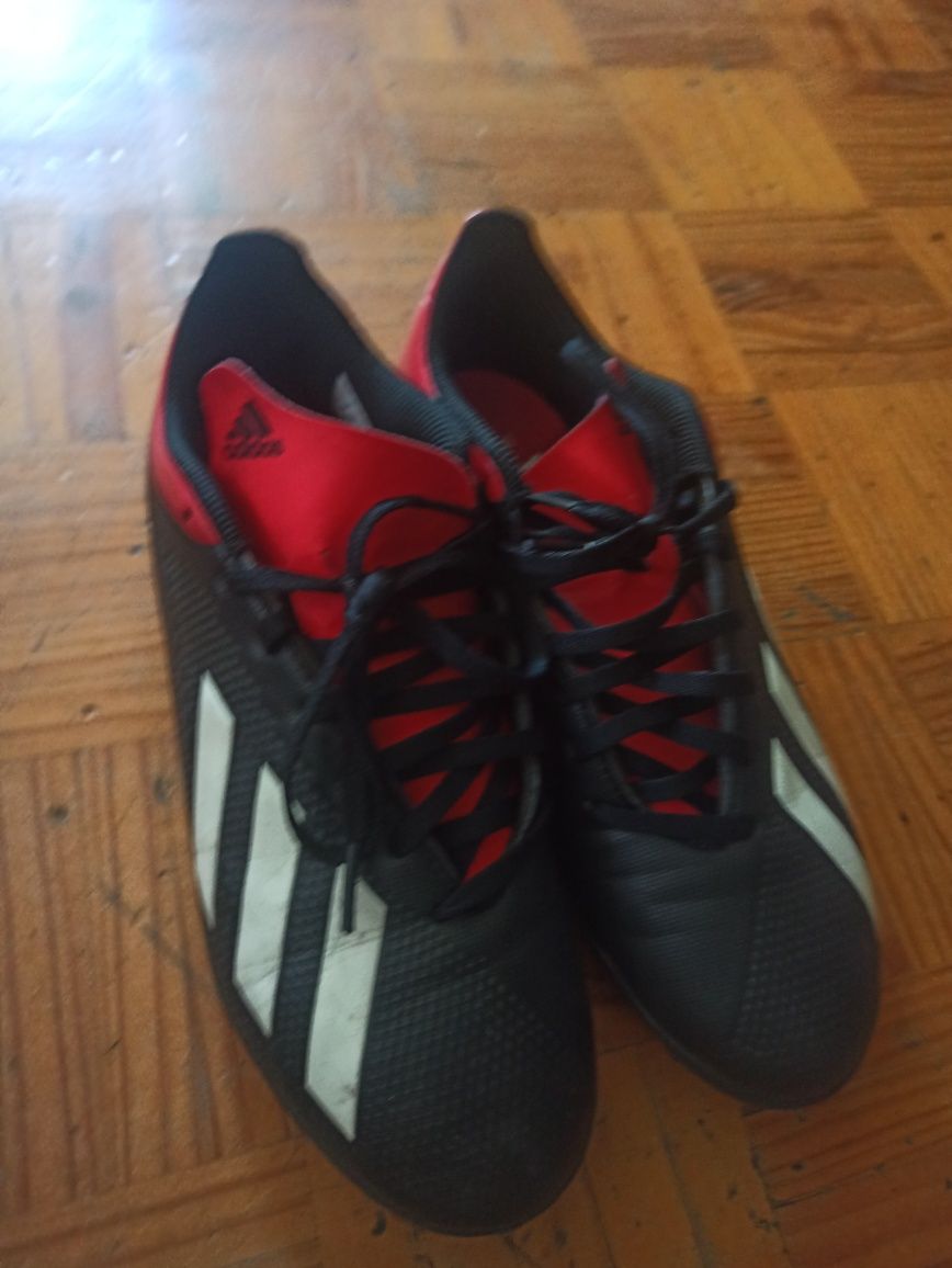 Chuteiras adidas traxion X