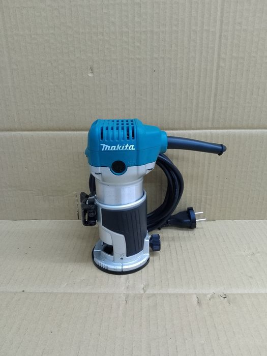Makita RT0700C Frezarka Górnowrzecionowa Krawędziowa 710W 8mm