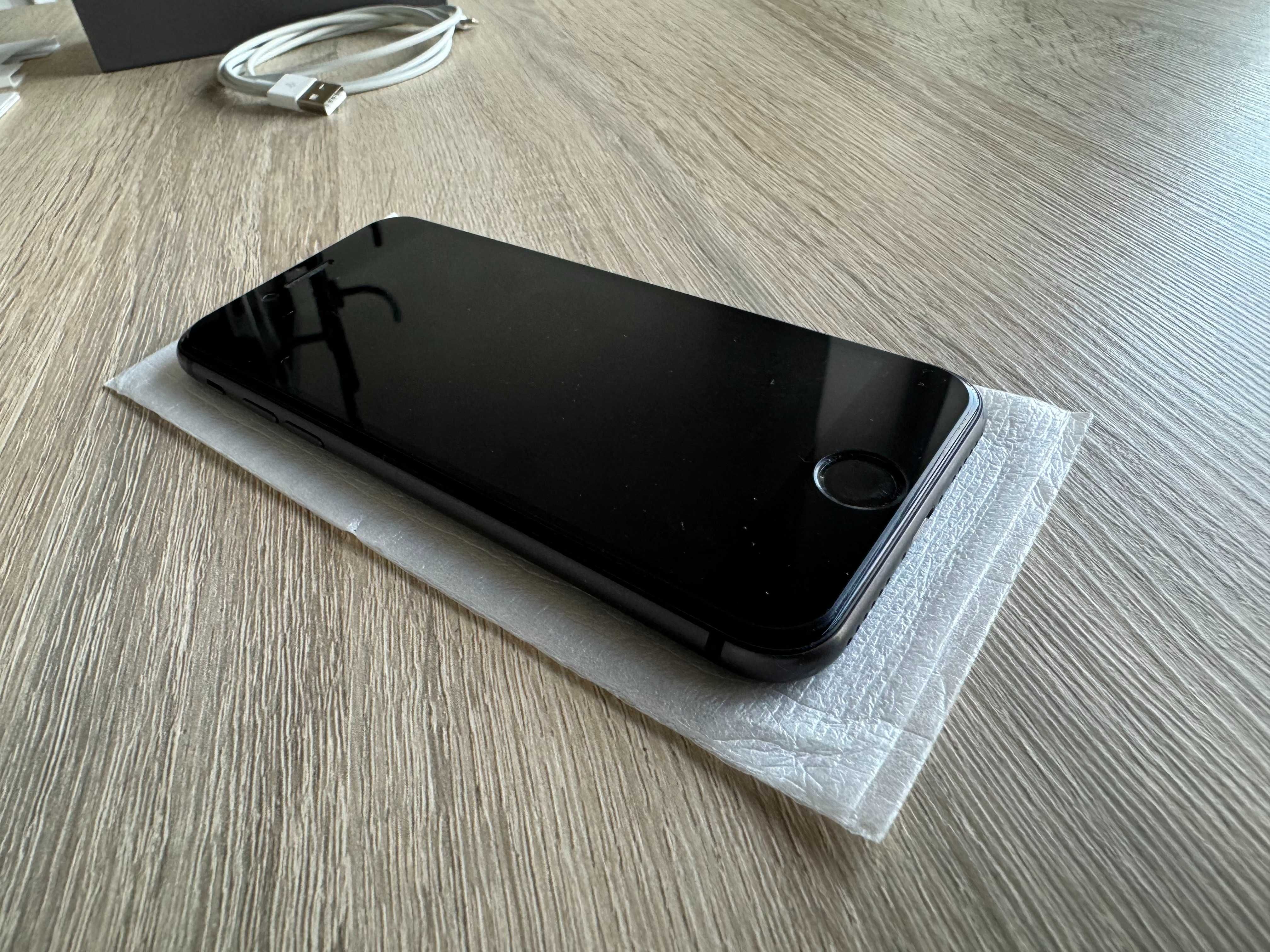 iPhone 8,64GB, space gray, stan idealny