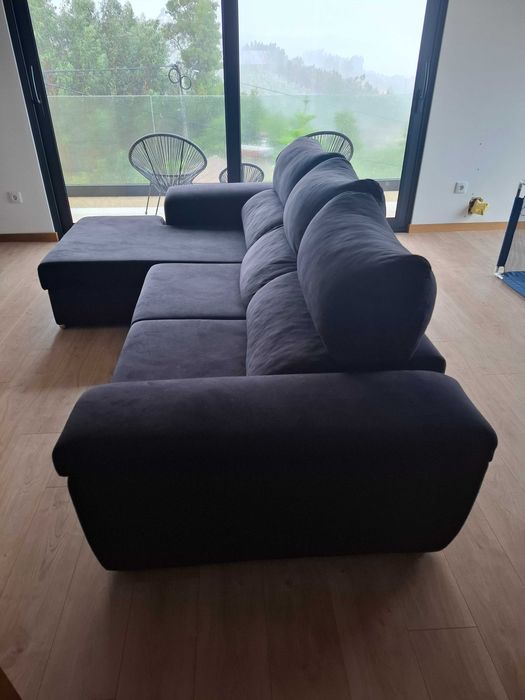 Sofá com chaise longue