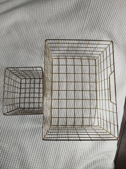 Cestos organizadores de metal de Amazon