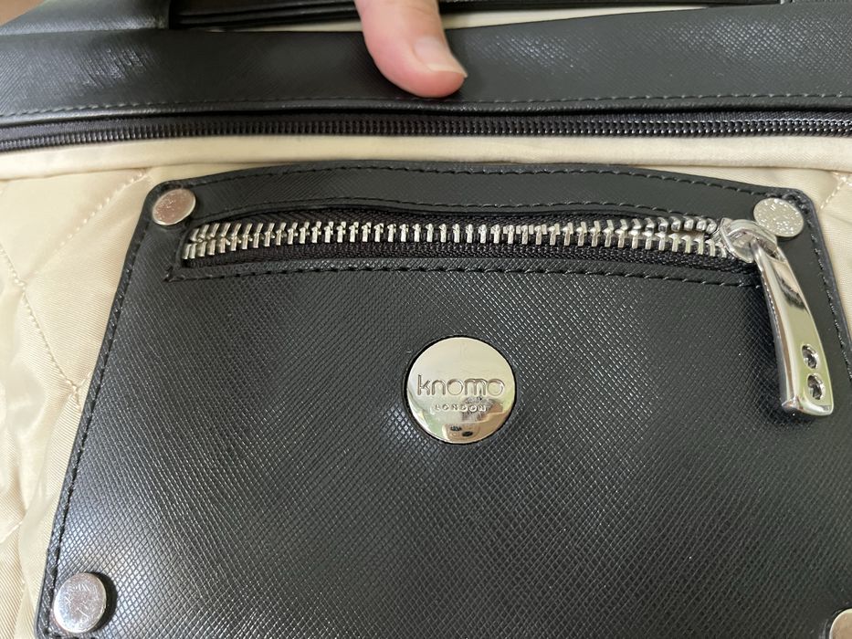 Продам сумку Knomo London для планшета або ноутбука з карманами
