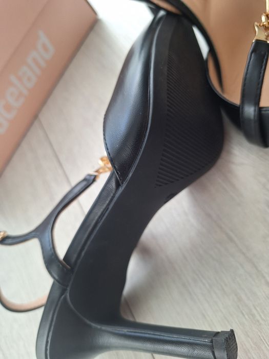 Szpilki czarne rozm.40