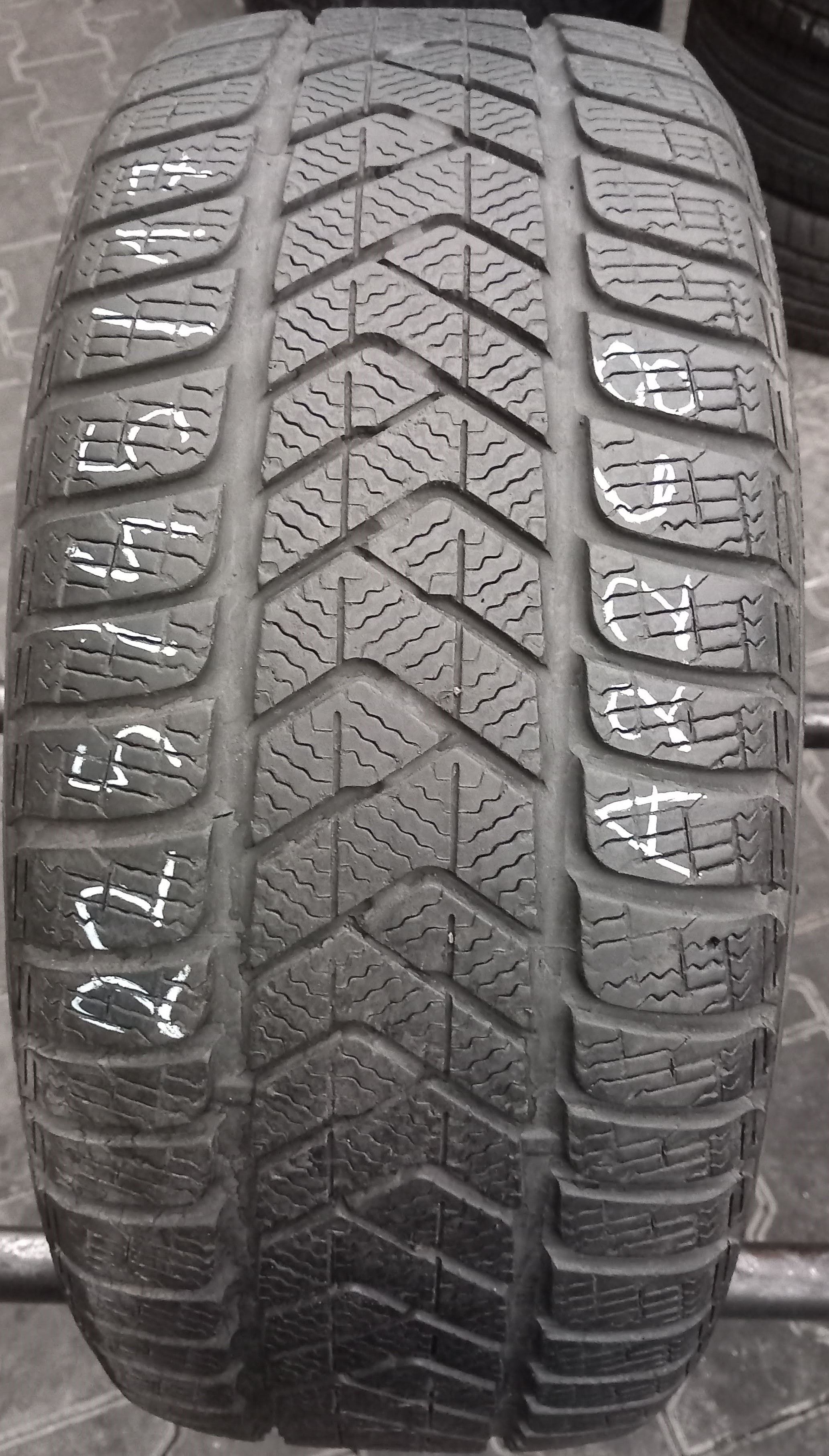 225/45/17 Pirelli SottoZero 3 94V