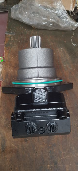 Silnik (Pompa) hydrauliczny tłoczkowy Hydro Leduc MSI41,  M32