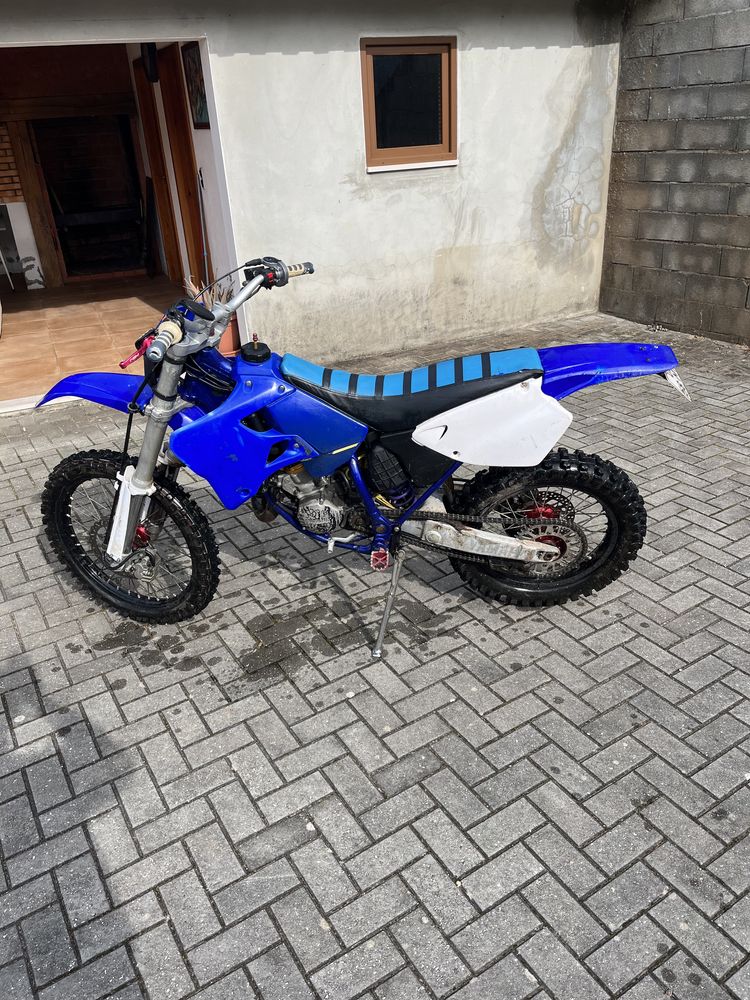 Yamaha    YZ     125