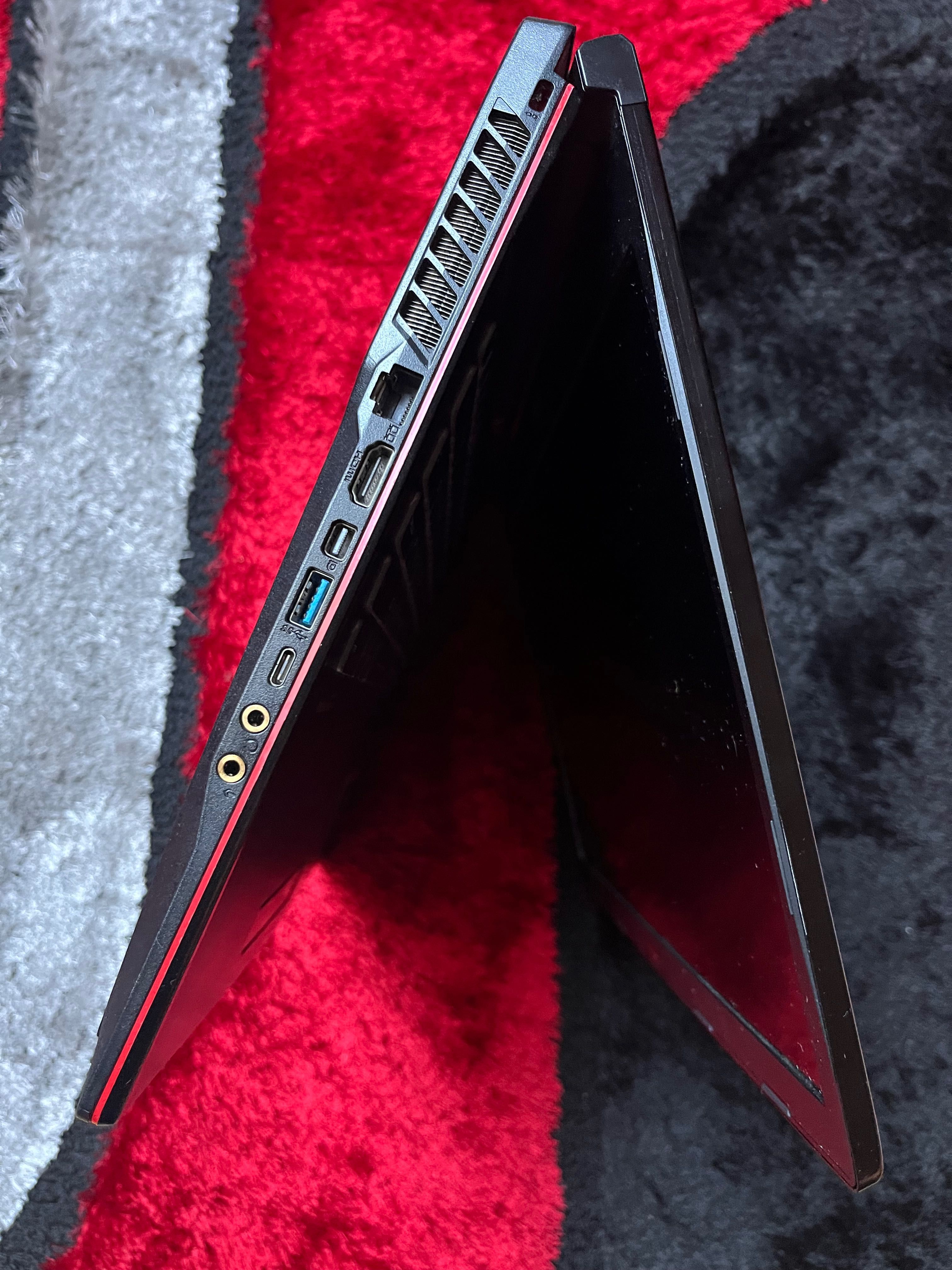 Computador Portátil MSI