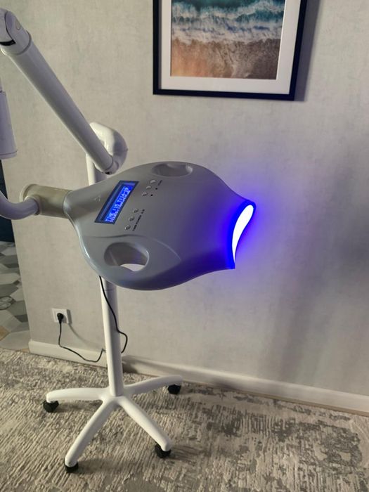 Лампа  для  профессионального отбеливания зубов + кресло