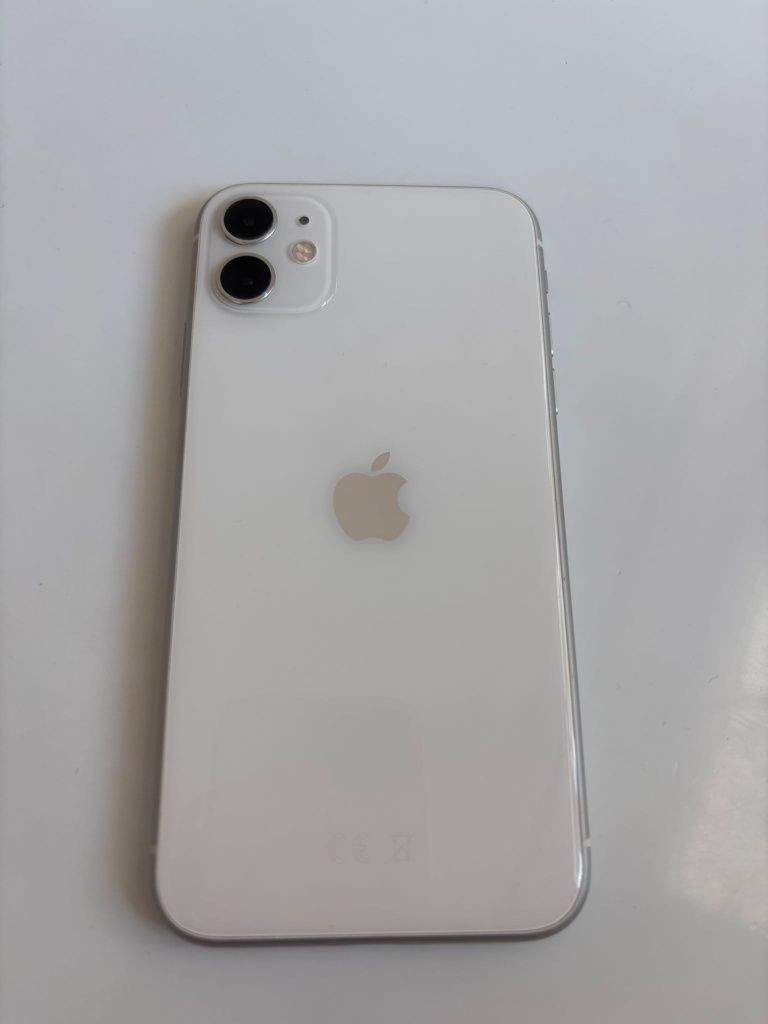 iPhone 11 biały 128gb