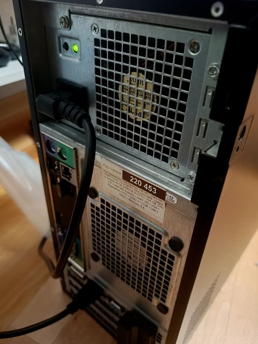 Системний блок dell 790 i3/8/ssd240/r5 220