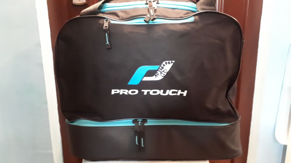 Спортивно дорожная сумка Pro Touch