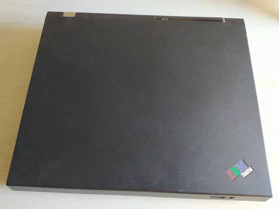 Винтажный ретро-ноутбук IBM Thinkpad G41