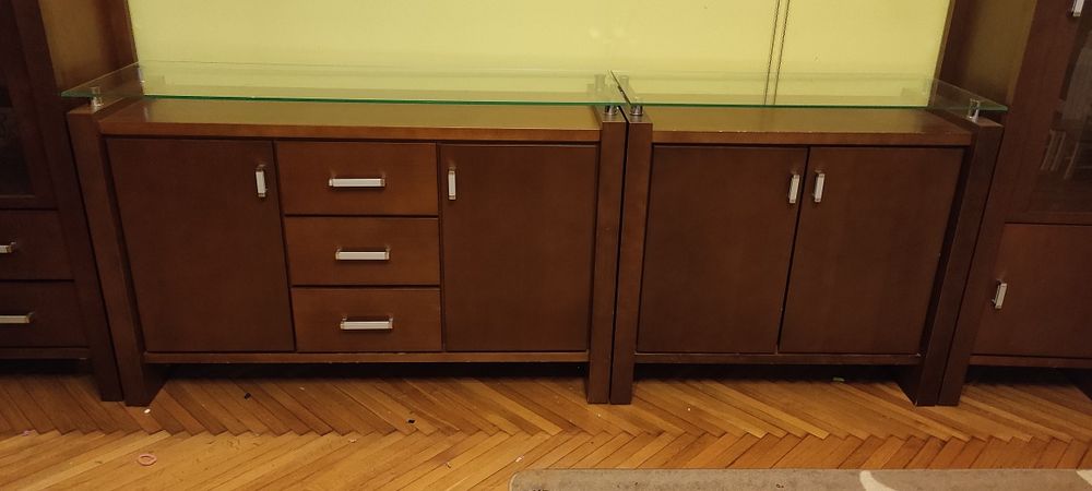 Meble do salonu drewniane z płytą z naturalnej okleiny . 8 elementów