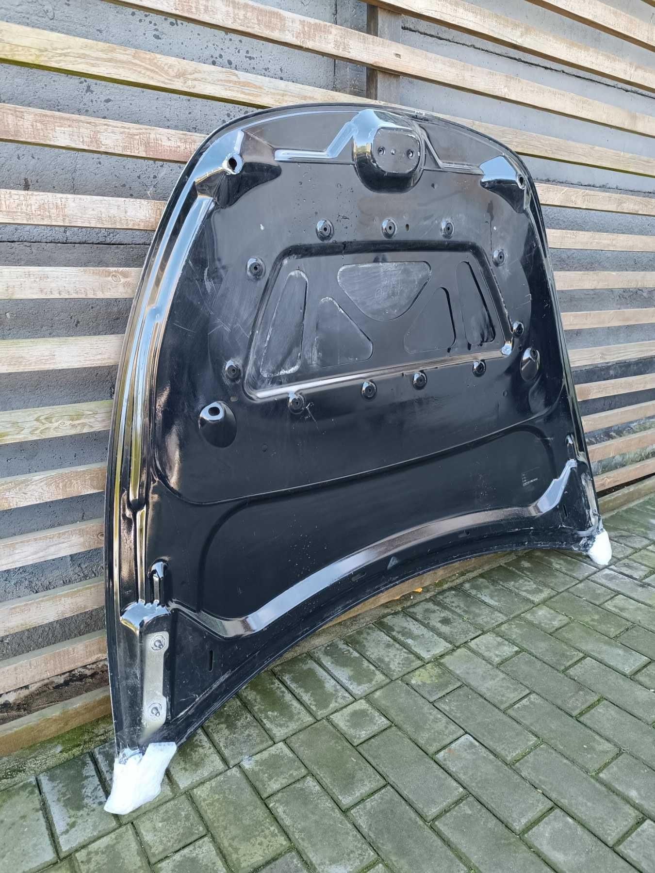 Tesla Model Y Maska Aluminium