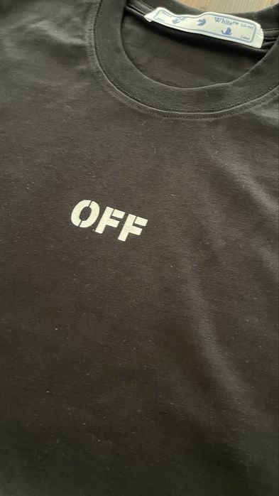 T Shirt Off de Homem Preta