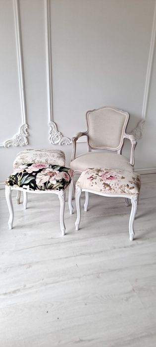 Stylowa pufa podnóżek stołek róża kwiaty scenki Shabby Chic  Ludwik