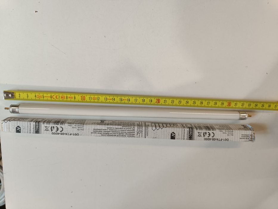 Świetlówka liniowa t4 8W. 2szt