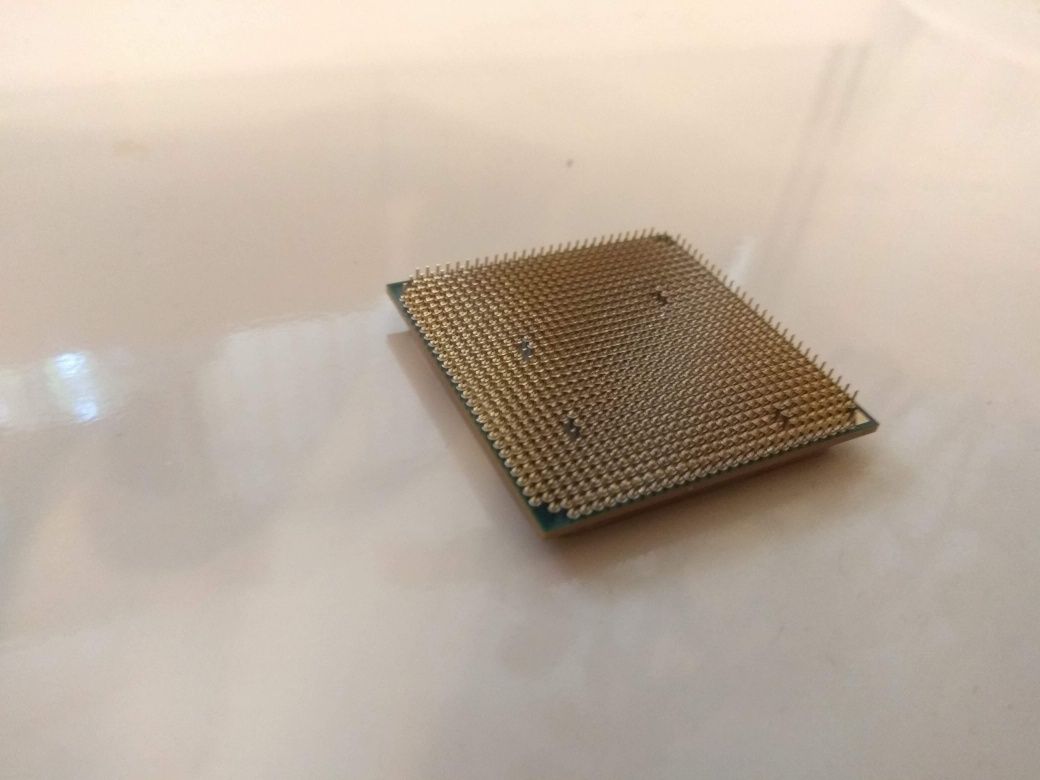 Процессор AMD 4300