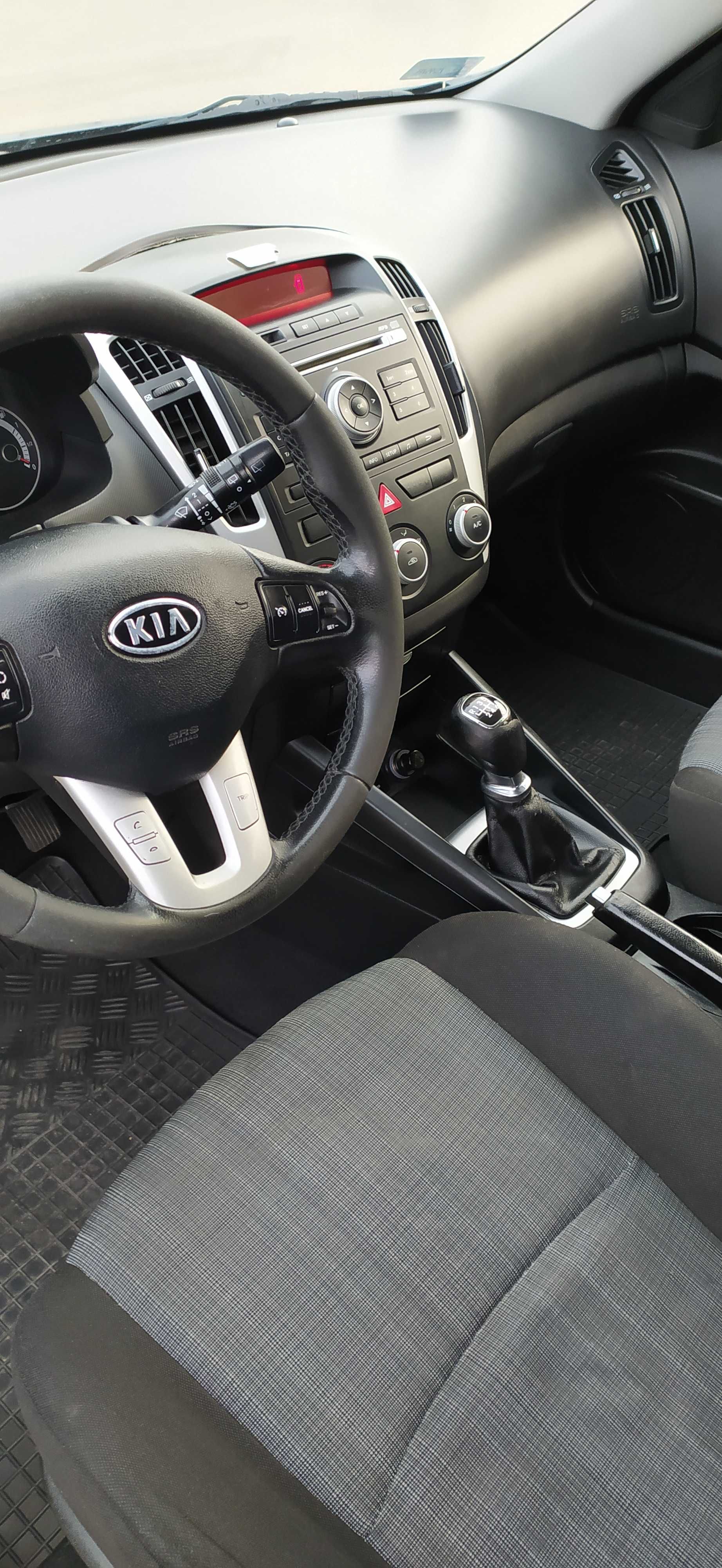 Kia Ceed Cee'd 1.6 Crdi Sw 116KM 2011 rok, przegląd do 15.05.26