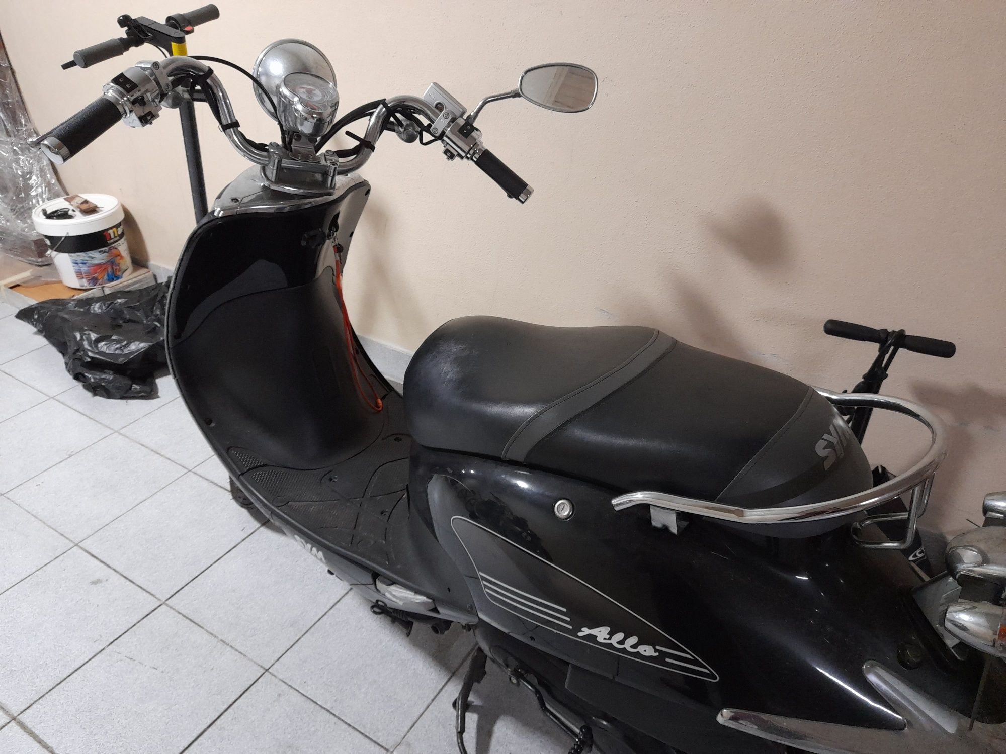 Sym allo 50 preta e aprillia scarabeo 125