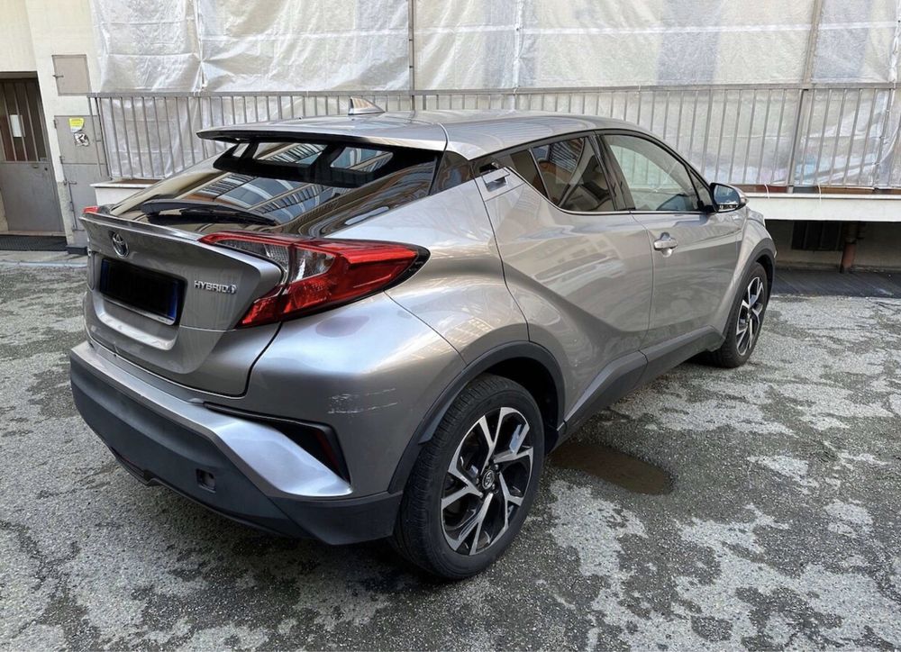 Toyota C-HR Hybrid 1.8