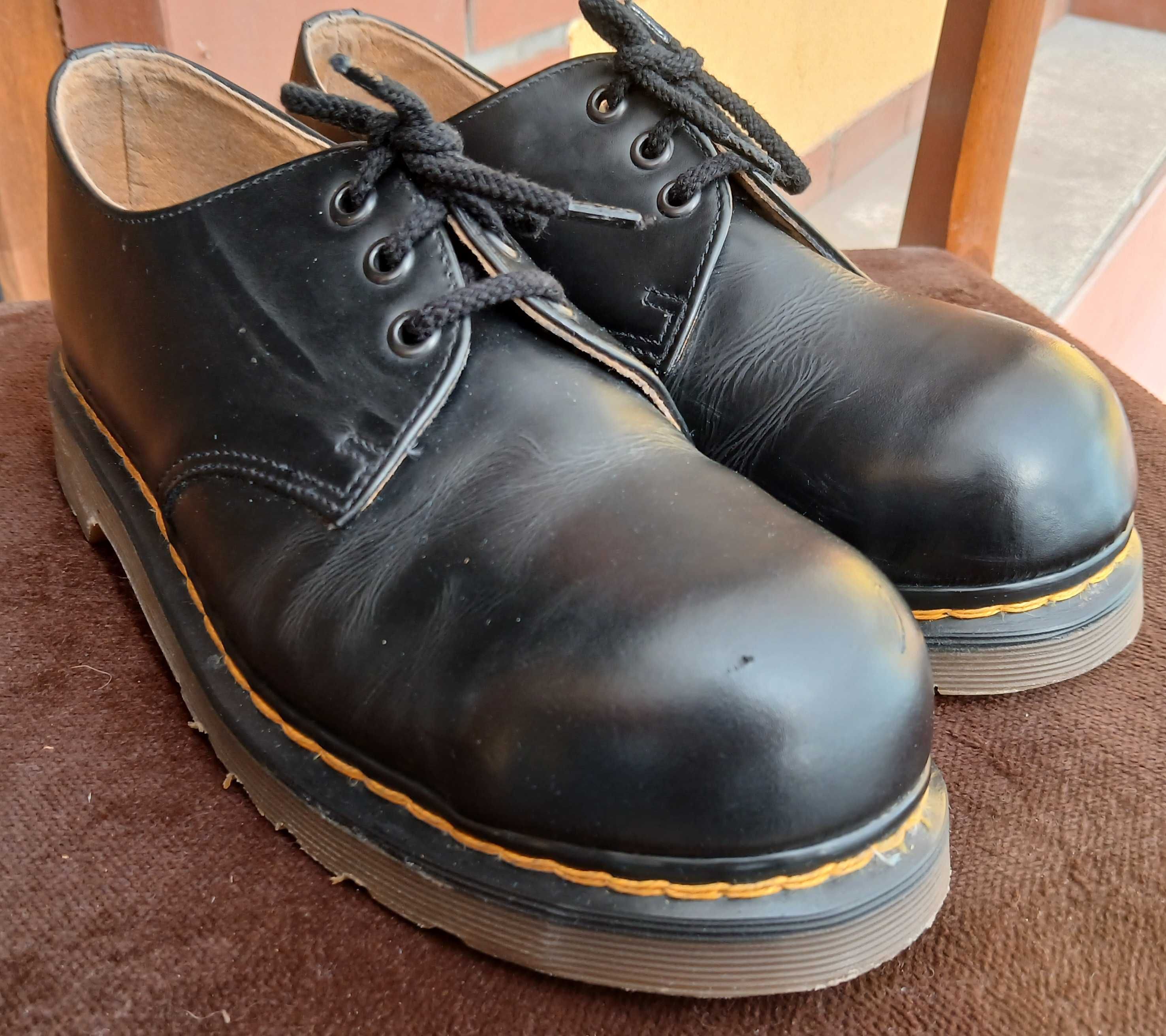 Martens 1925, made in england, rozmiar 6